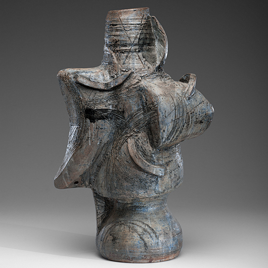 Top Voulkos lot in the May Cowan’s+Clark+Delvecchio Auction, this signed but untitled sculptural stoneware work from 1957 has an incised and painted surface. Final price: $33,600. Courtesy Cowan’s+Clark+Delvecchio Auctions